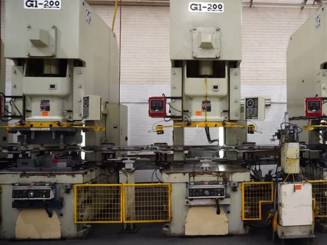 Hệ thống máy dập nóng