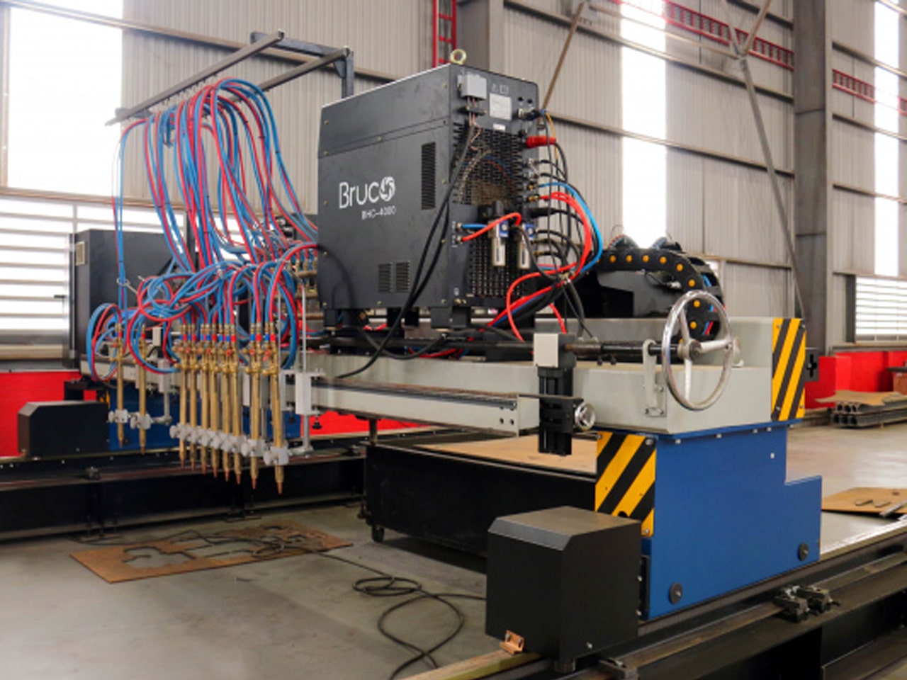 Máy cắt CNC Plasma